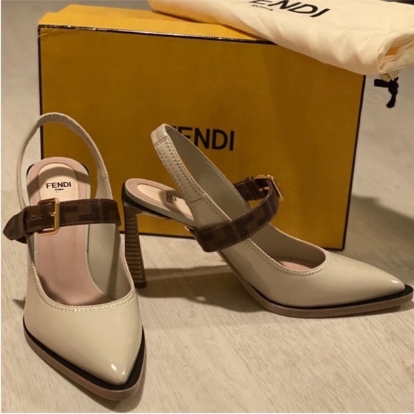 Authentic Fendi - Picture 2 of 6